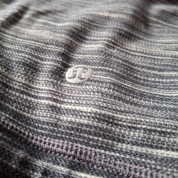 Lululemon Define Hooded Jacket - Picture 3 of 8